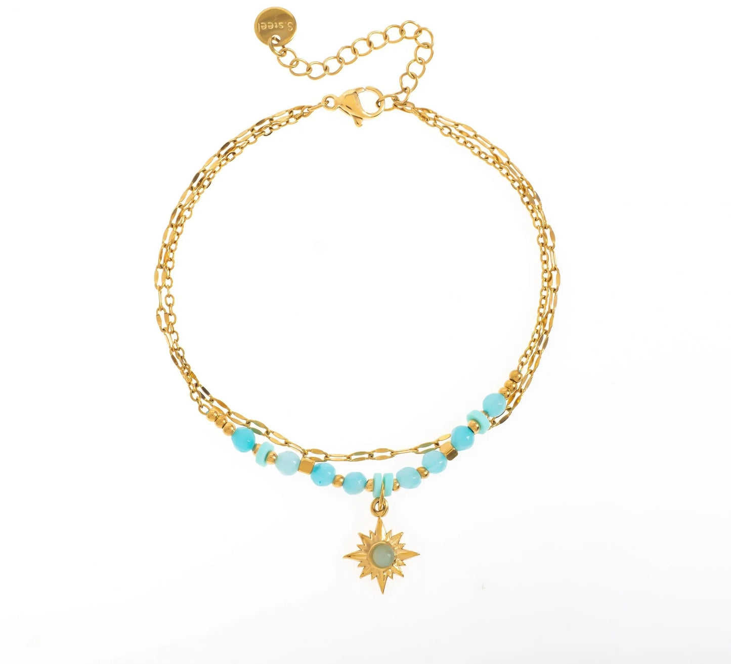 Ce bracelet double, en acier inoxydable et plaqué or, allie élégance et modernité. Composé d'une chaîne en maille urbaine fine et d'une seconde chaîne ornée de perles en pierres semi-précieuses, il se distingue par sa breloque centrale en forme de soleil, sertie d'une pierre naturelle au choix : malachite, rhodochrosite ou amazonite. Un bijou unique qui capte la lumière